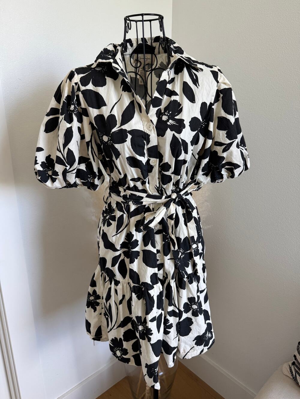 Jessica Simpson Cream Black Floral Puff Sleeve Cotton Belted Mini Dress-Cottage